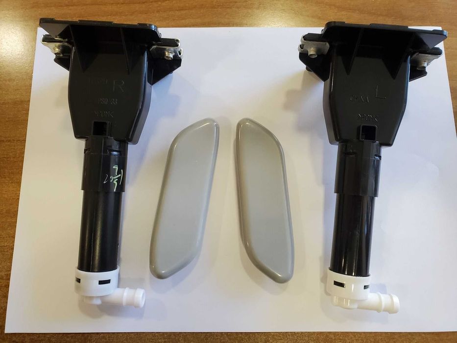 Капачета или  дюза / пръскало/ за предна броня Honda Accord 2008-2015