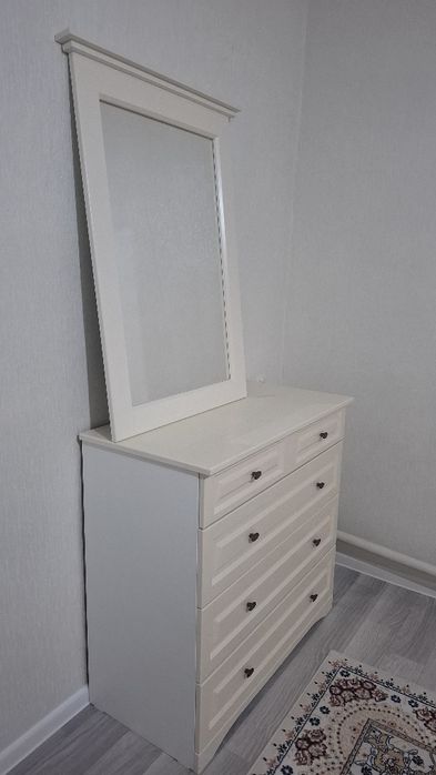 Продам спальный гарнитур можно частями