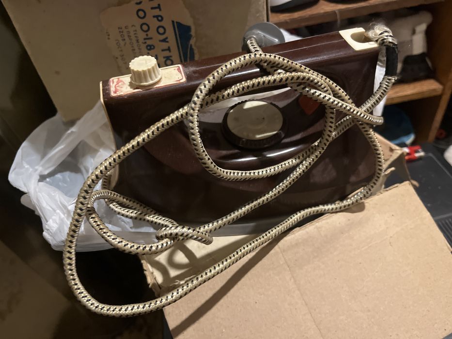 Утюг советский продам