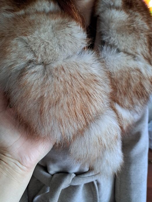 Продам польто  не дорого