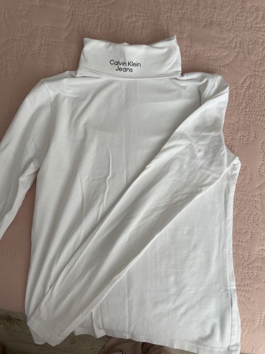 Блузи, топове, пуловери