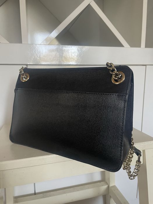 Дамски маркови чанти и колани – Valentino, Fulani, Nine West, Gucci в