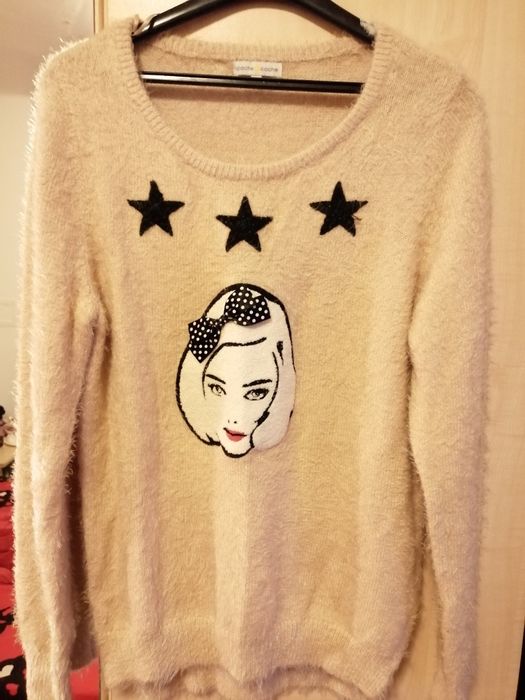 Pulover crem pufos și calitativ, achiziționat Spania nou