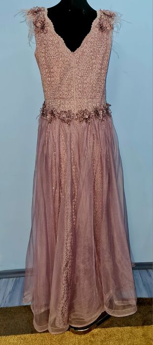 Rochie pe comanda cu trena detașabilă