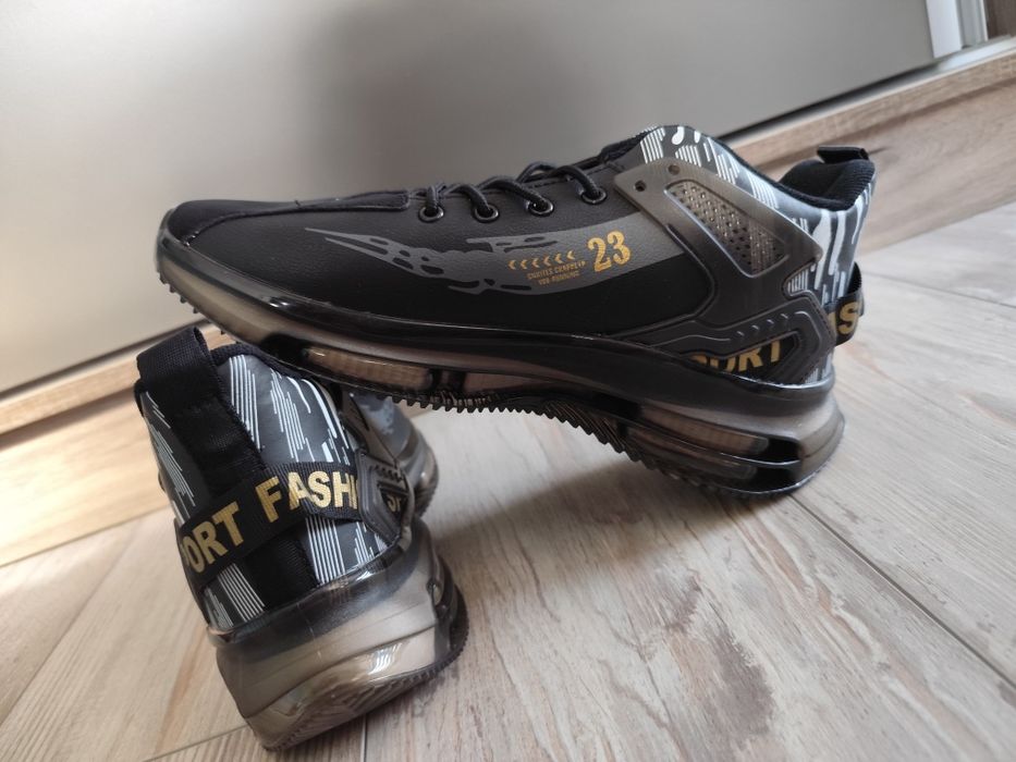 Черни мъжки обувки