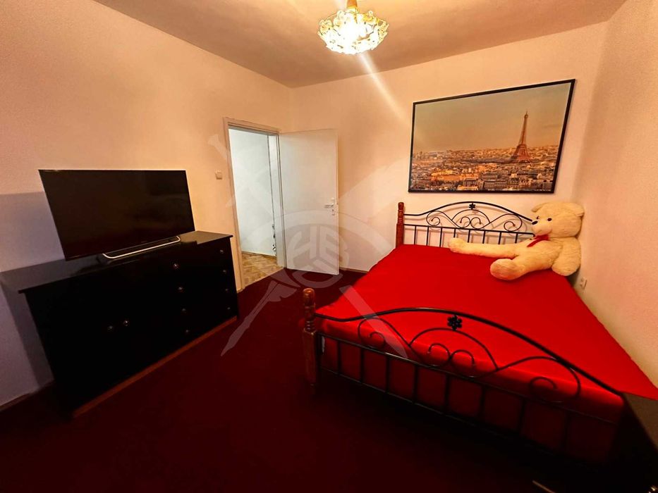 Дава се под наем Двустаен апартамент в Пловдив, Център - 67 кв.м за 498.27 € - Снимка #1