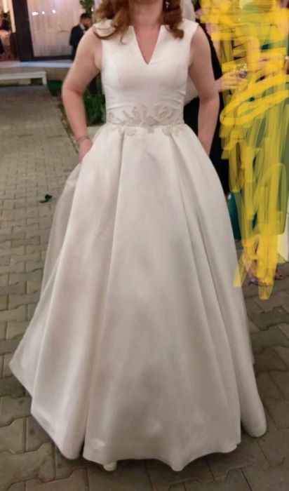 Rochie de mireasa tafta /mikado