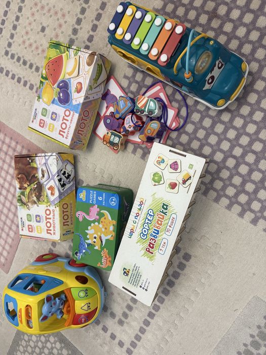 Продам развивающие игрушки