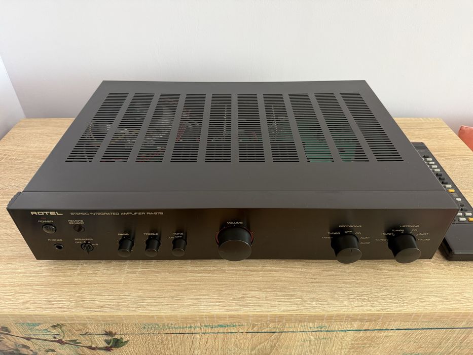 Rotel RA-972 Intergated Amplifier