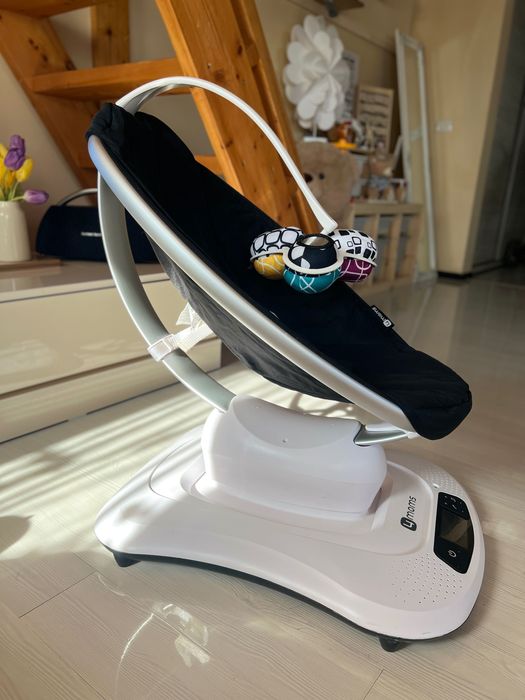 Fotoliul-balansoar MamaRoo 4.0
