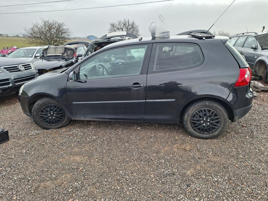 Фолксваген Голф 5 ГТИ 1.6 FSI на части