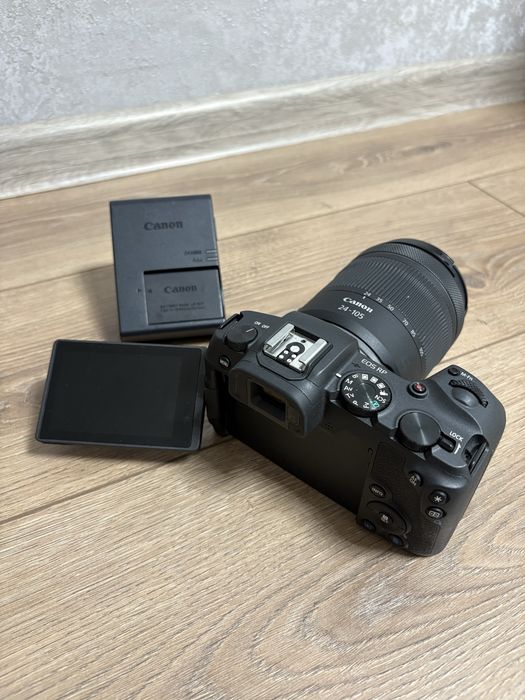 Продам фотоаппарат canon rp