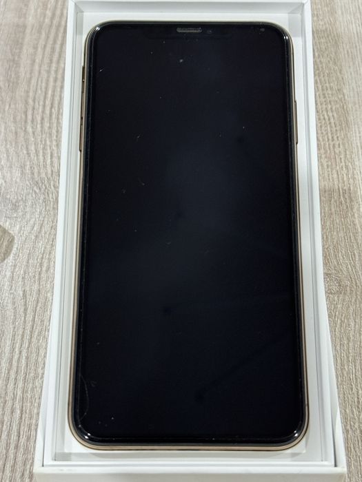 Продается iPhone XS max 256gb GOLD