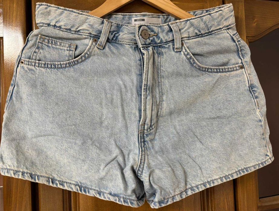 Къси дънкови панталони