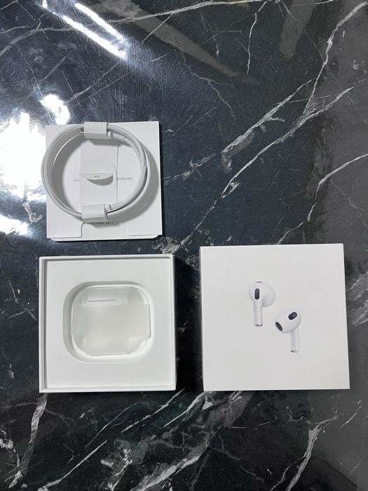В продаже Airpods 3