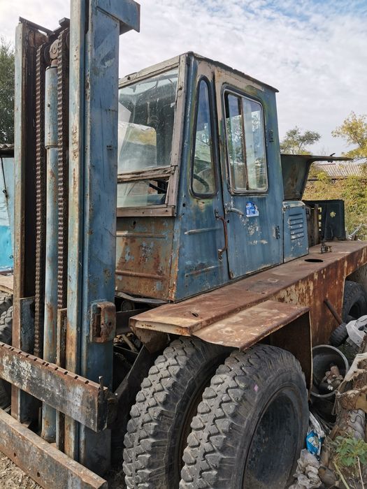 Продам погрузчик