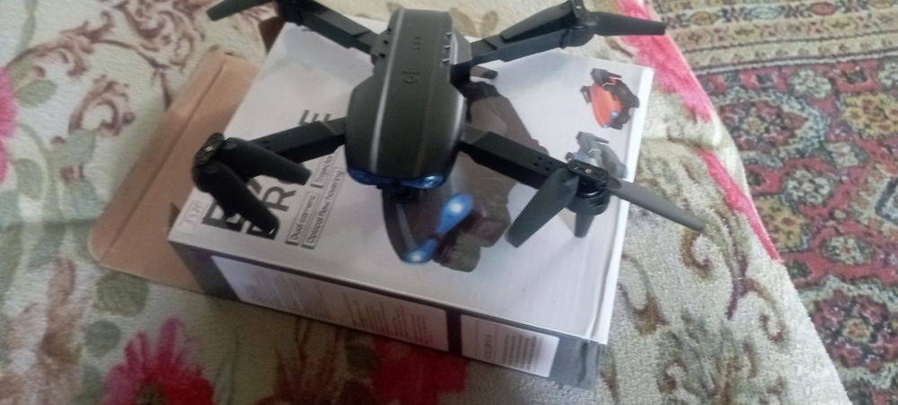 Квадрокопте дрон E99 DRONE