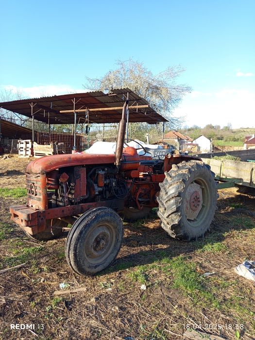 Vând tractor de 45 cp
