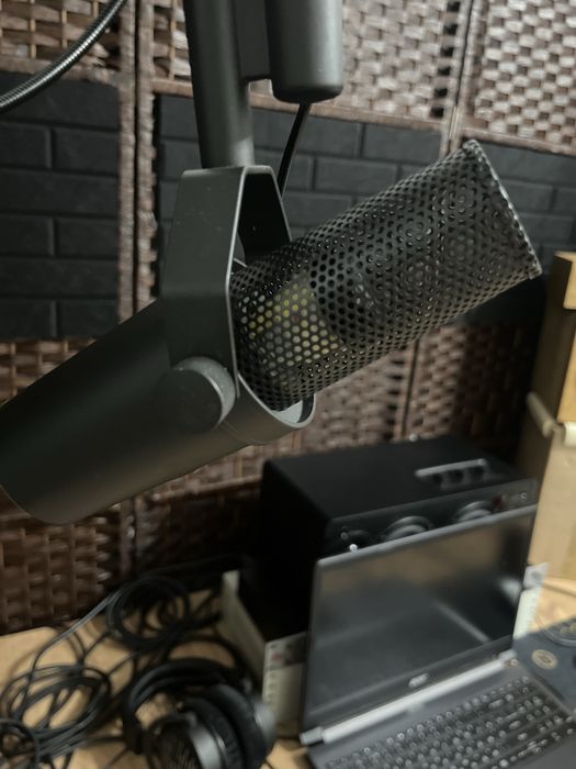 Микрофон Shure SM7B + Dynamite sE