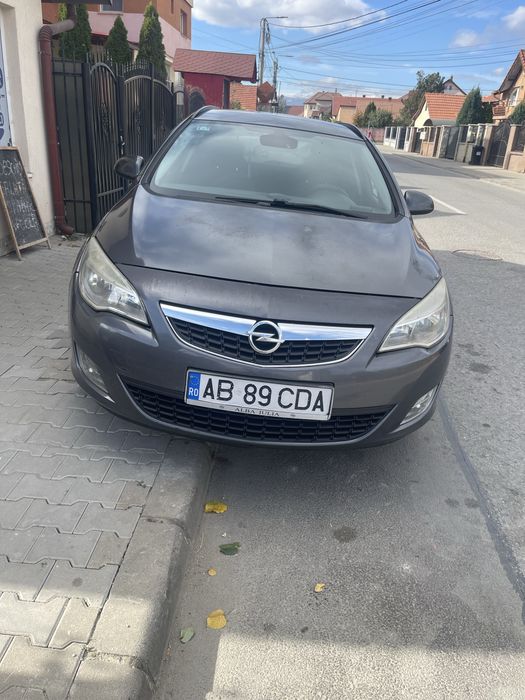 Opel astra J 2012