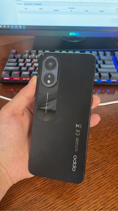 Продам oppo a38 срочно