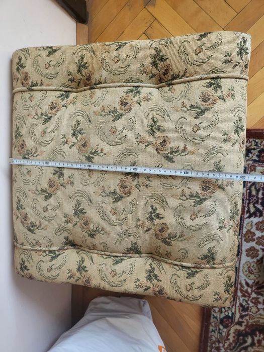 Табуретки два броя