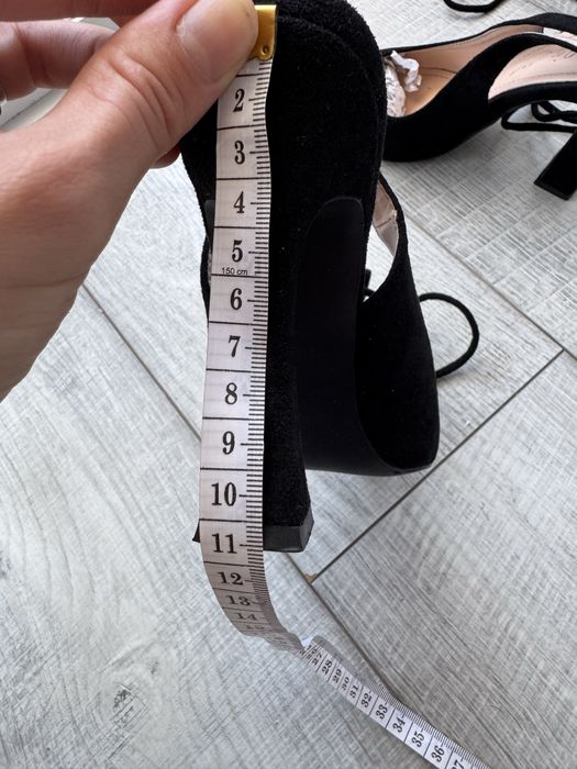 Pantofi stiletto cu toc