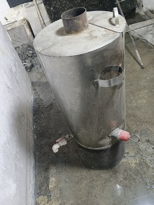 Choy qaynatadigan bak sotiladi nerjaveka