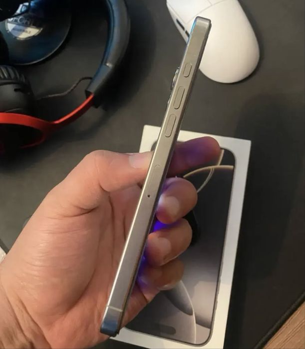 Продам Iphone 16 Pro Max 512 gb