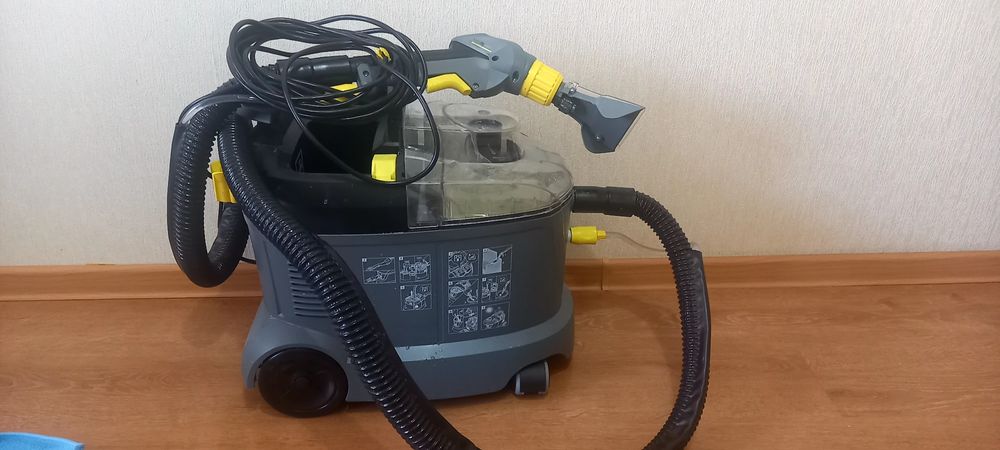 Профессиональный пылесос КЁРХЕР