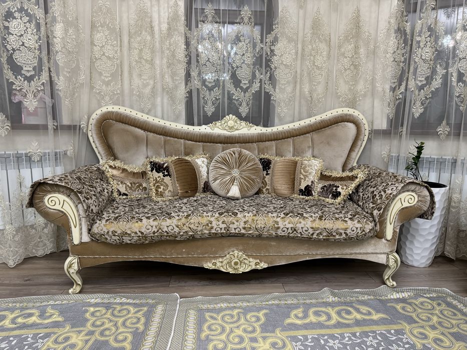 Мягкая мебель для гостиной