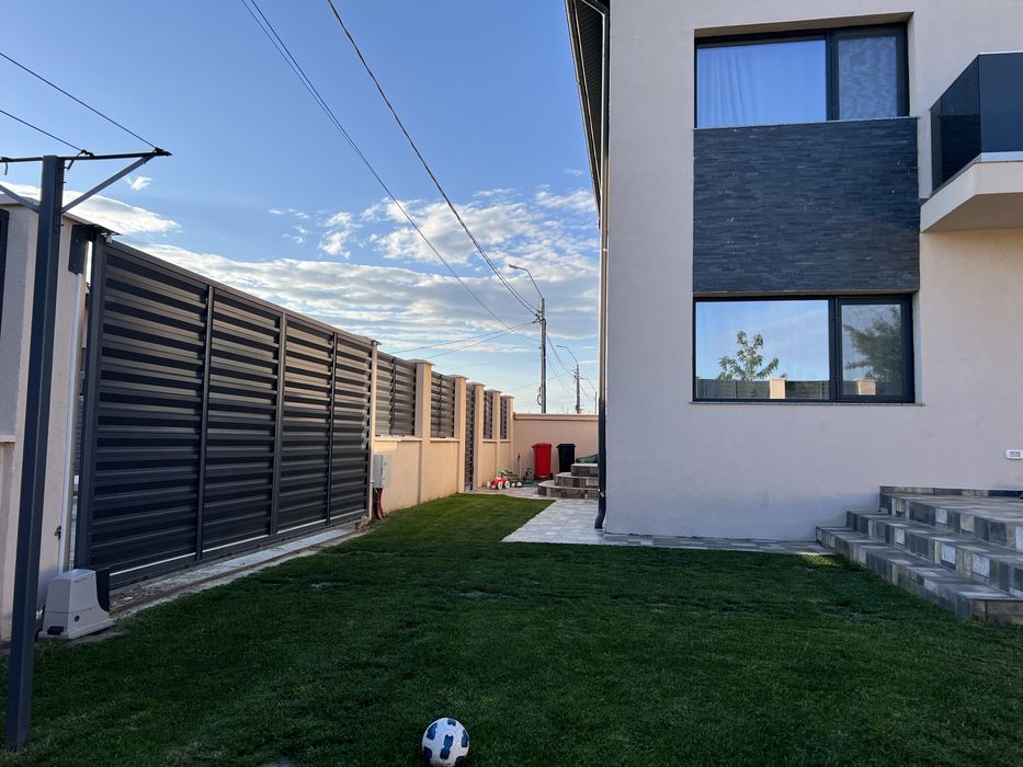 Vila moderna 5 camere-eficienta energetic-cartier nou aproape de mare