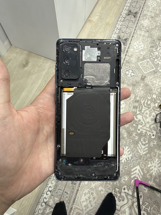 Samsung s20fe 6/128