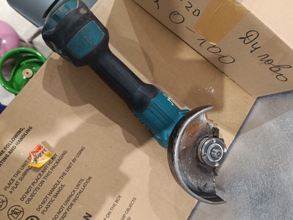 Makita DGA 506 z за части