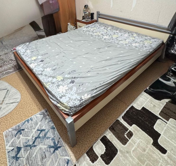 Продаю кровать двуспальная