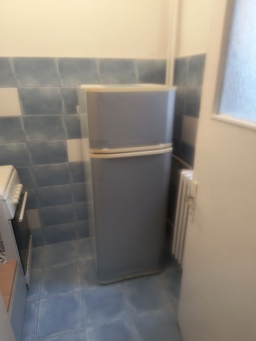 Închiriez garsoniera