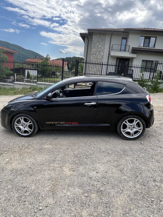 Продавам Алфа Рромео Мито