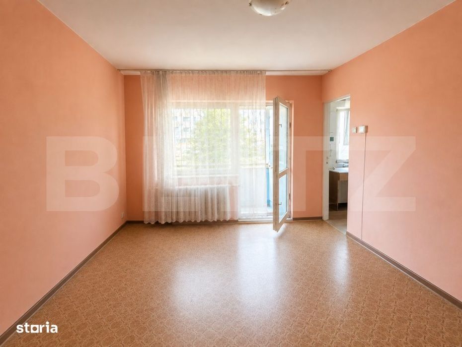 Garsoniera - Etaj 1 - Ideala pentru locuit sau investitie