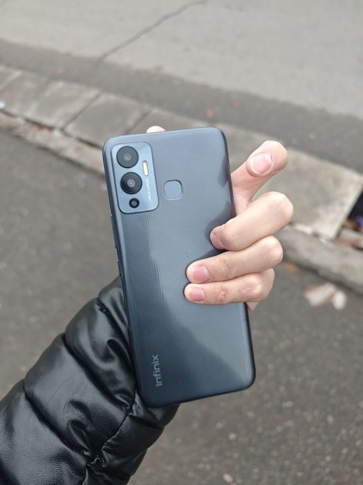 Redmi a5 3/64.        .