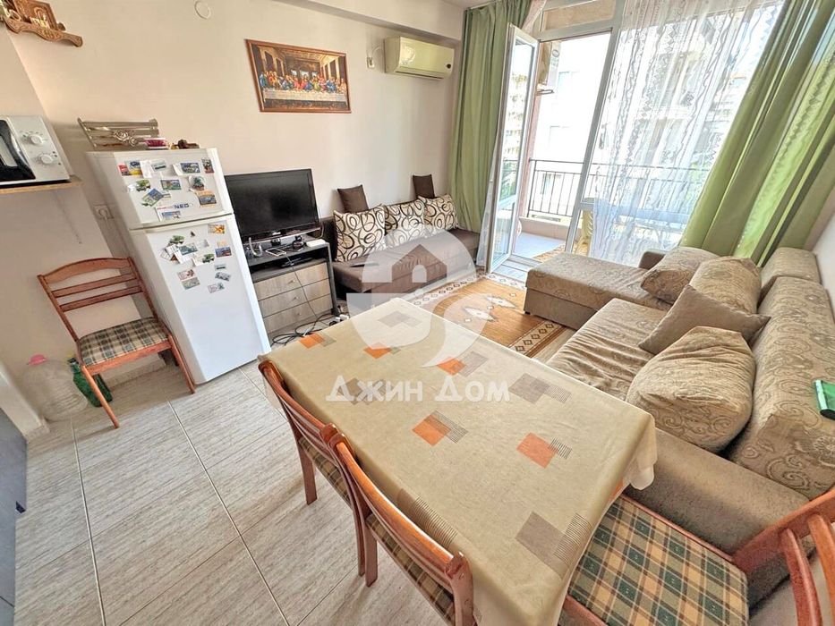 Продава се Двустаен апартамент в к.к. Слънчев бряг - 60 кв.м за 1309 €/кв.м - Снимка #2