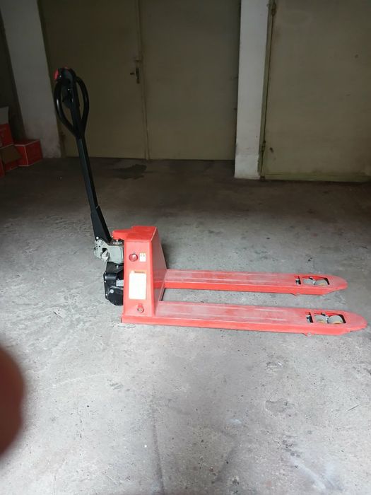 Електрическа палетна количка liftex T15