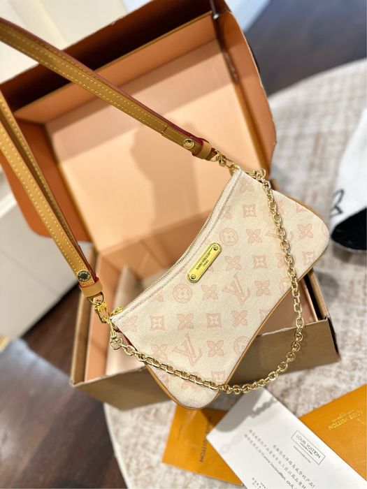 Чанта Louis Vuitton