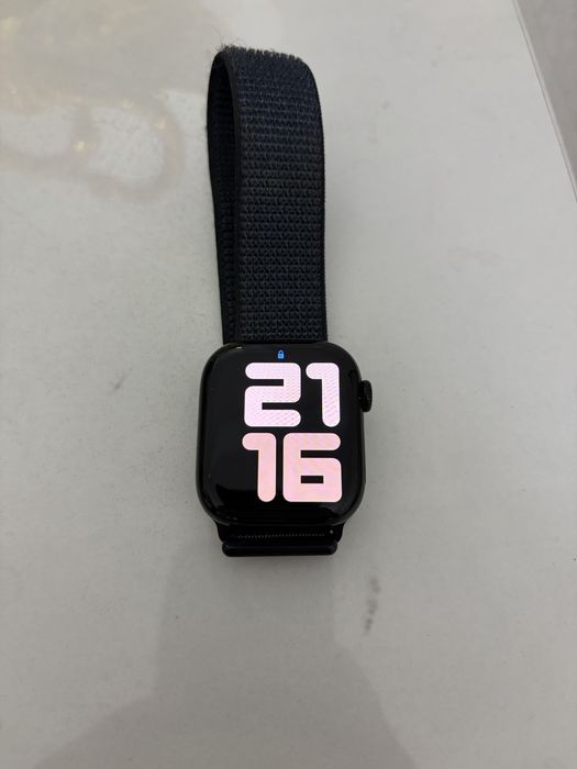 Apple Watch Series 10(42mm, Black, GPS)