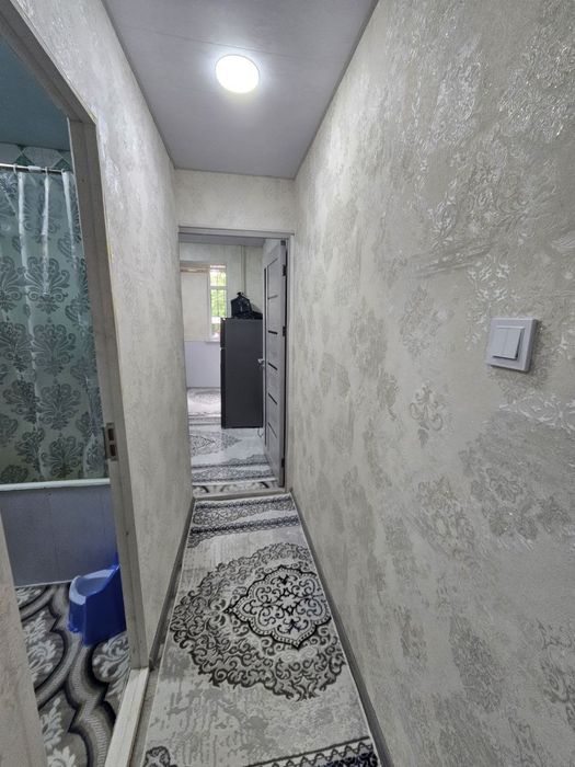 Срочно продаётся 2 комнатная квартира в городе Чирчике
