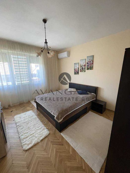 оф.25755 Тристаен обзаведен до Тримонциум