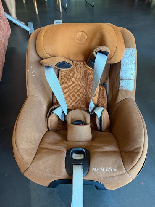 Столче за кола Maxi-Cosi Pearl360 +  ISOFIX Maxi-Cosi