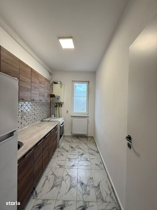 Apartament Cu Doua Camere- Loc De Parcare Inclus-Nemobilat