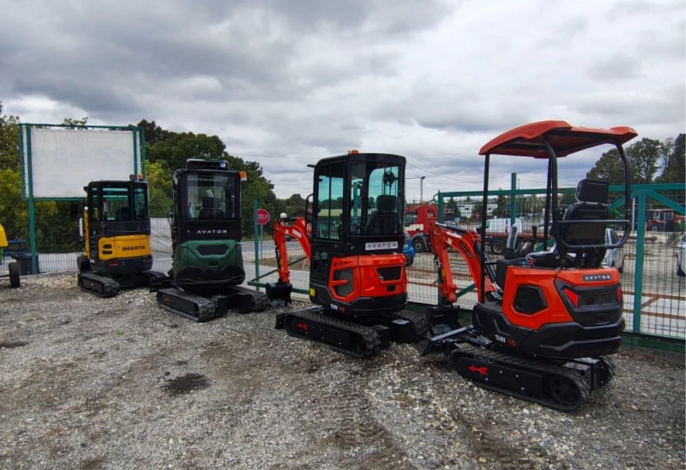 Багер Kubota Avator SW10