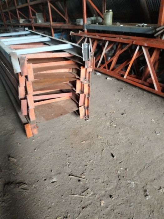 Стеллажи складские б/у