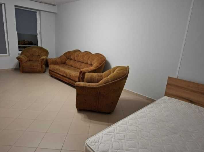 Дава се под наем Едностаен апартамент в София, Център - 75 кв.м за 850 € - Снимка #1